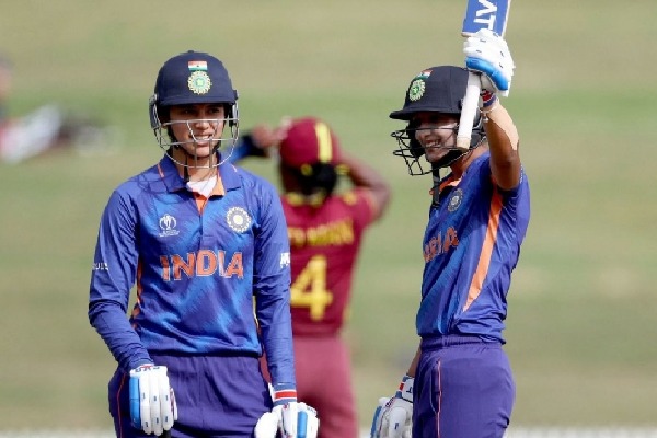 Women's World Cup: Smriti, Harmanpreet score centuries as India post 317/8 against WI