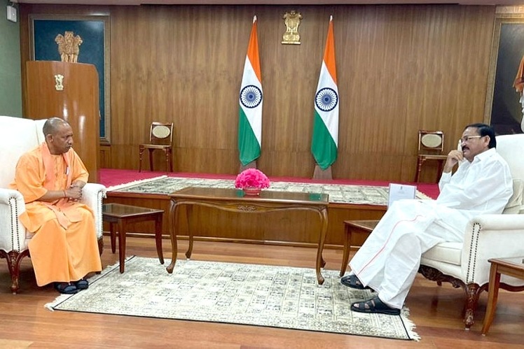 Yogi meets Vice President Naidu