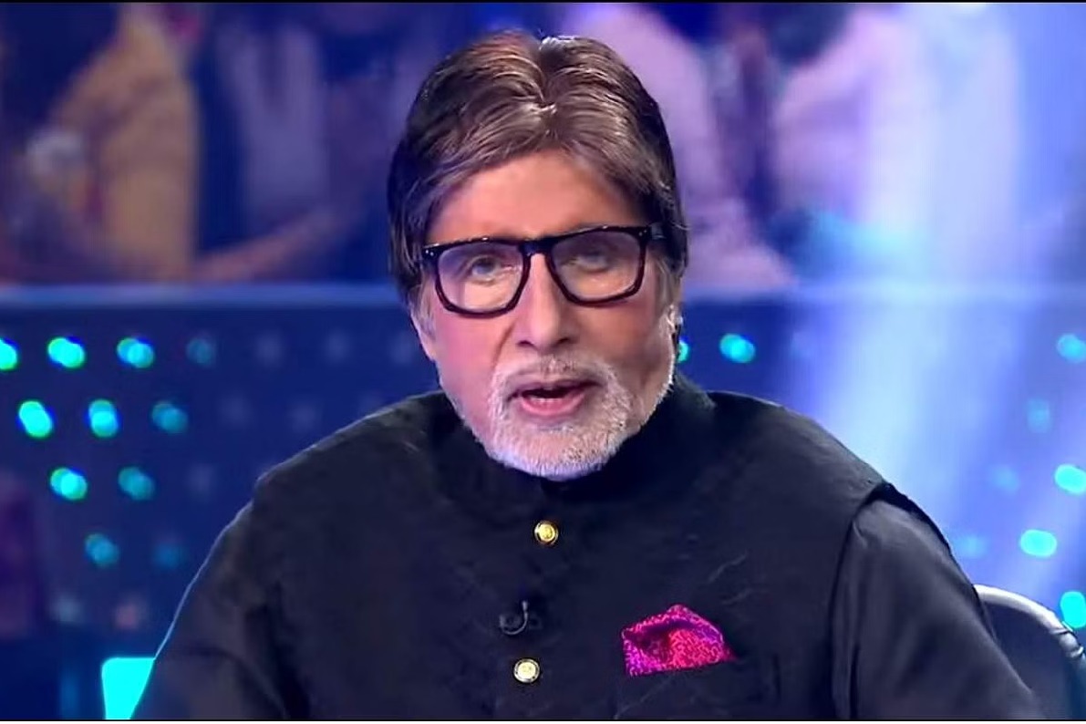 Netizens Trolling Amitabh For His Indirect Comments On Kashimir Files