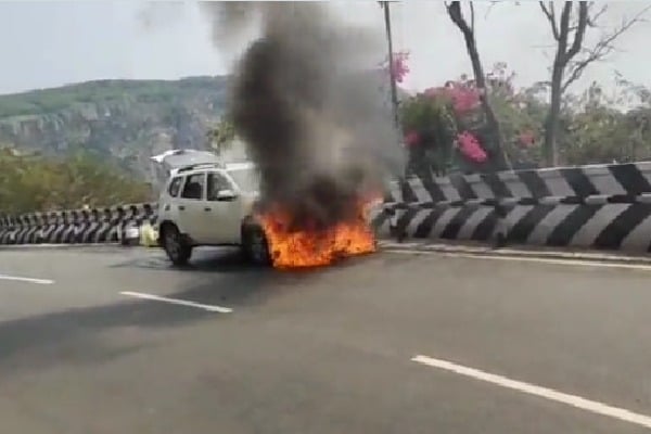 Car caught in fire at Tirumala second ghat road