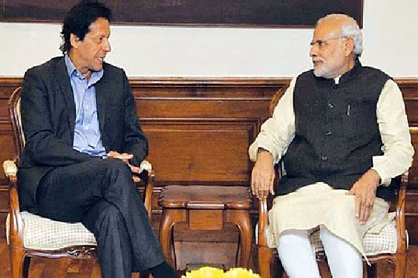 Pakistan PM Imran Khan praises Indias independent foreign policy