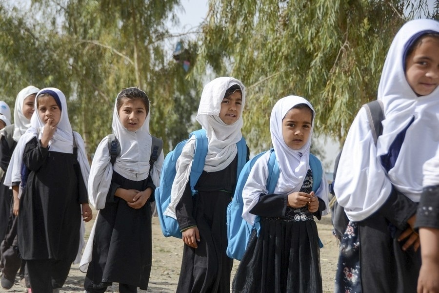 Taliban shuts Afghan girls' schools just hours after reopening