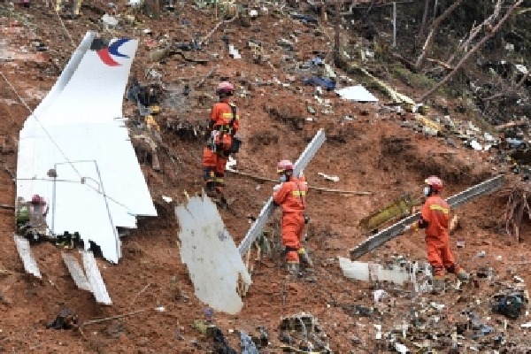 All 132 people on board China's crashed plane dead