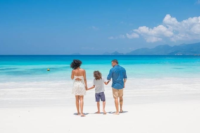 5 reasons to choose Seychelles for the summer