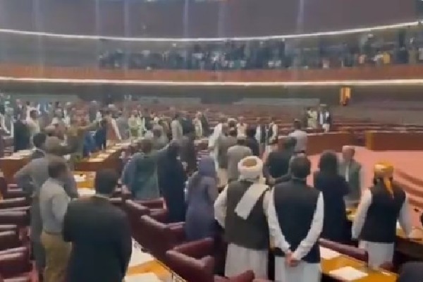 Pakistan national assembly adjourned 