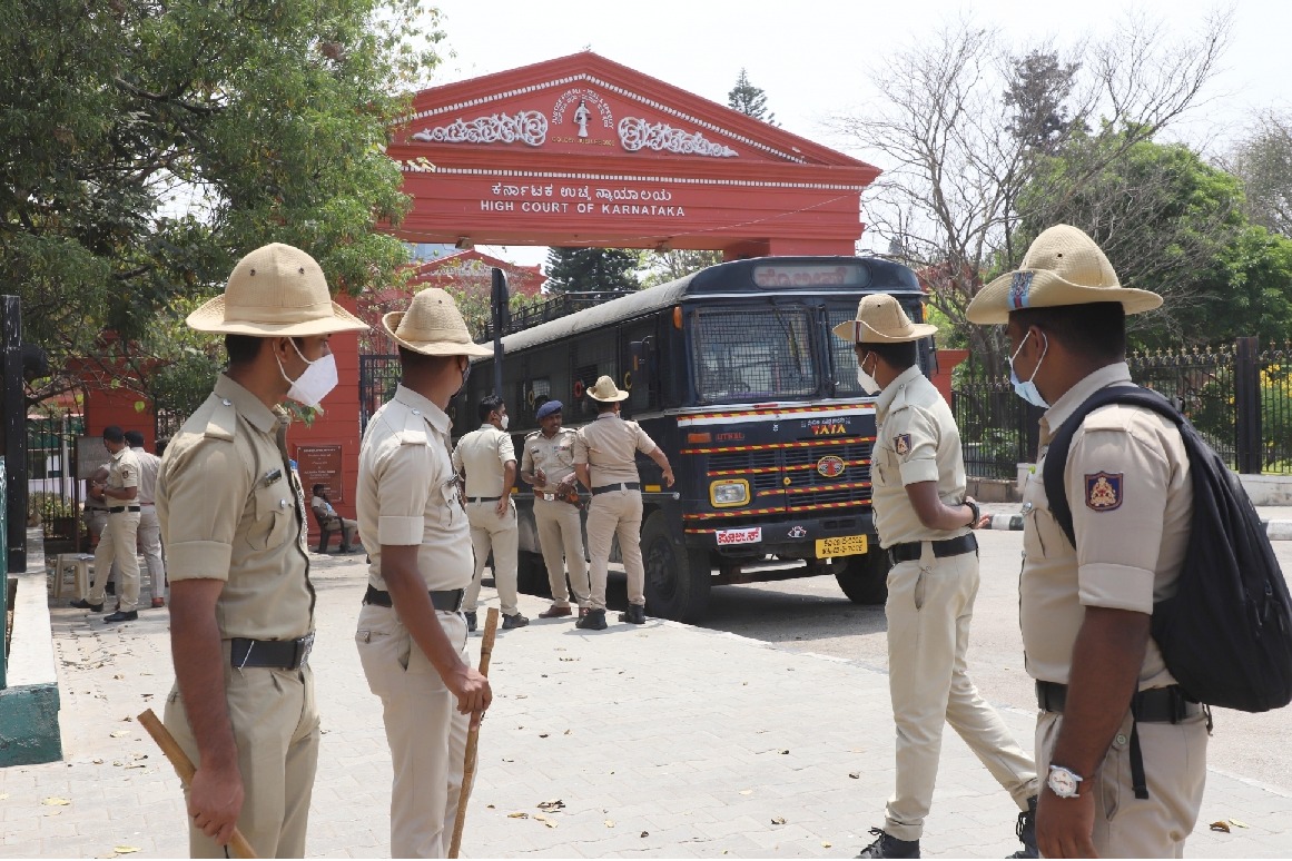 Karnataka sends police team to AP's Srisailam over pilgrim assault case