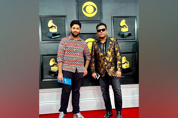 ar rehman attends grammy award ceremony with his son