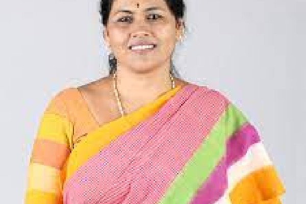 union minister Shobha Karandlaje tweet on telangana paddy procurement