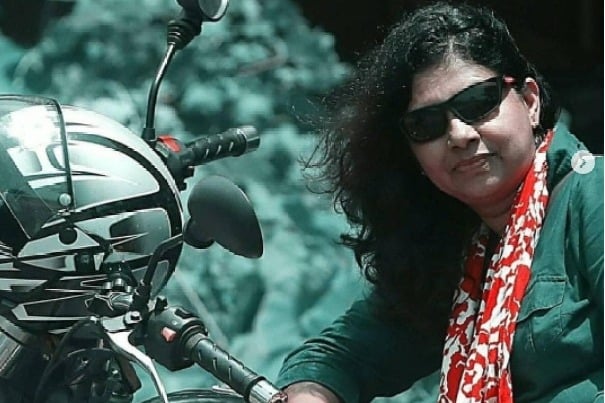 Woman In Her 50s Achieves Risky Task By Riding Bike From Delhi To Leh