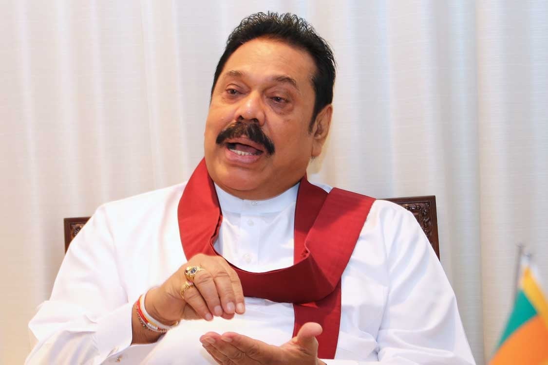 Sri Lanka PM Mahinda Rajapaksa trying to leave Sri Lanka