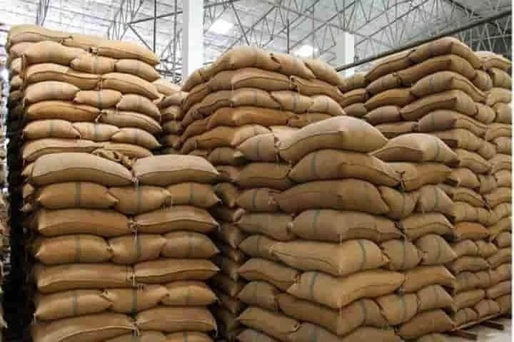 India supplies 11,000 MT of rice to Sri Lanka ahead of national new year