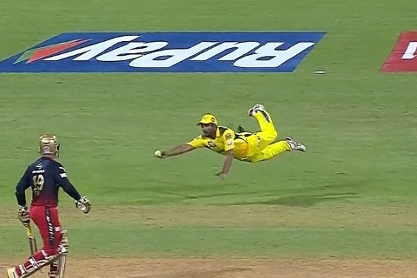 Ambati Rayudus Acrobatic Catch To Dismiss Akash Deep vs RCB