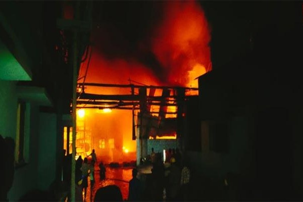 Five burnt alive in fire accident in Eluru