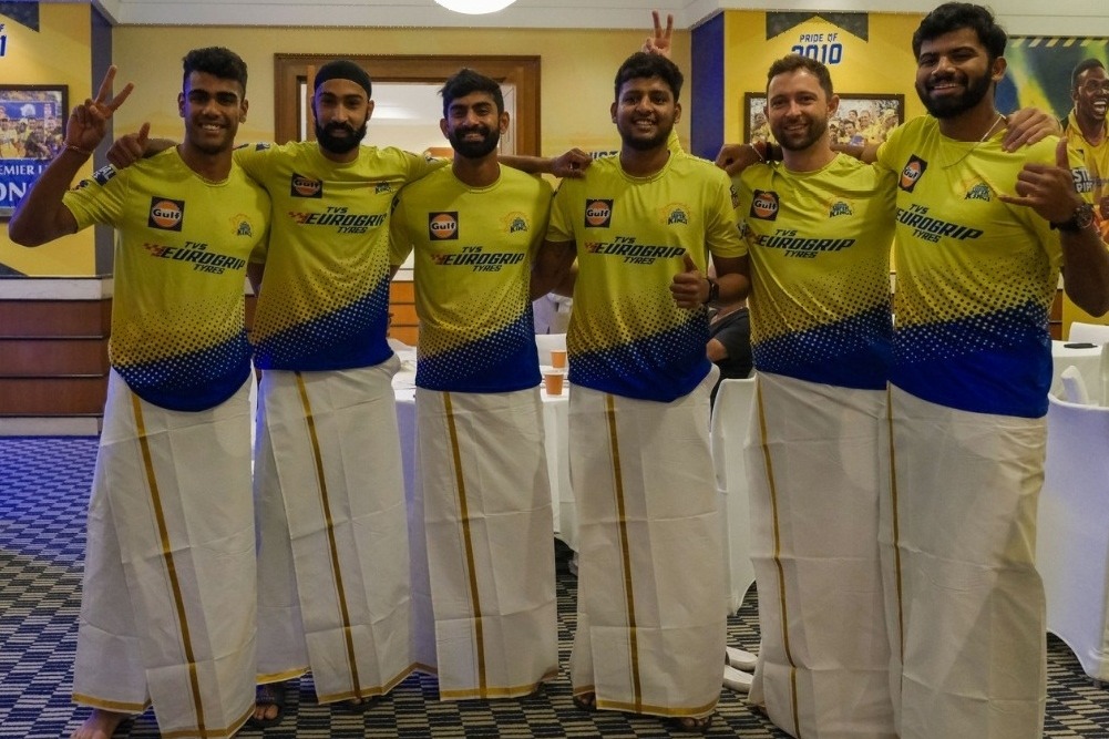 CSK players take up the Kolam challenge; celebrate the traditional way