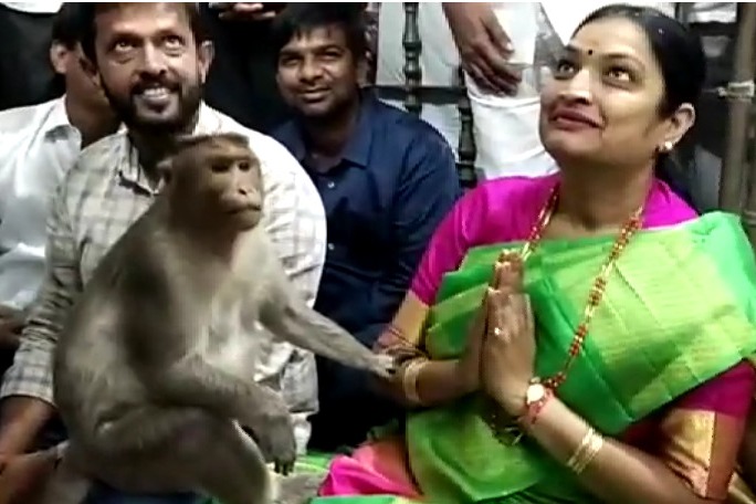 Monkey accompanied AP minister Usha Sri Charan at Kasapuram Anjaneya Swamy temple