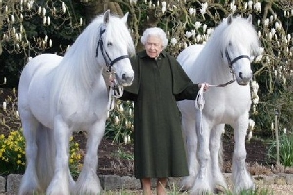 UK's Queen Elizabeth II celebrates 96th b'day