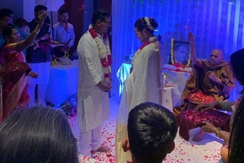 Celebrity IAS couple ties the knot with Ambedkar's picture as witness