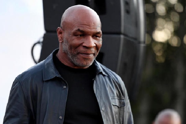  Viral Video MIKE TYSON PUNCHES man