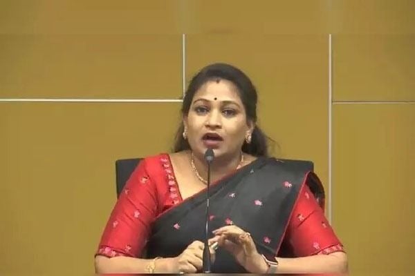 anitha fire on womens commission notices to chandrababu