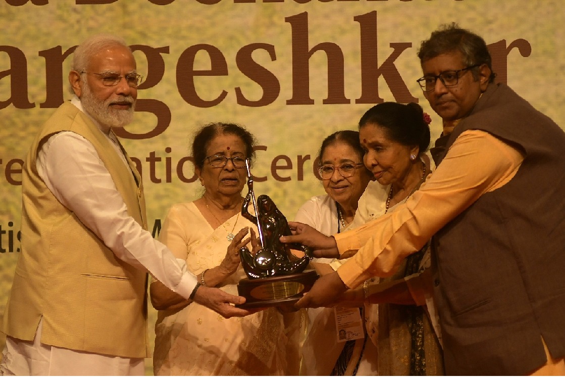 PM Modi conferred with 1st Lata Deenanath Mangeshkar Award in Mumbai