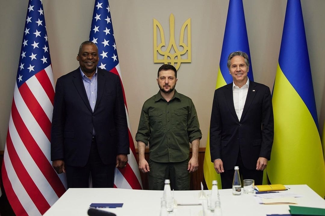 Top US officials meet Zelensky in Kiev
