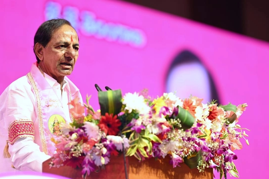 KCR hints at floating national party with alternative agenda