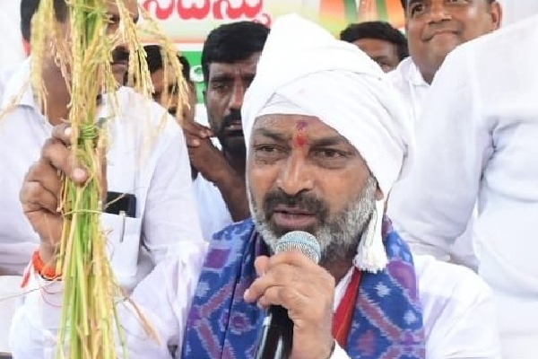 Bandi Sanjay writes letter to KCR, says paddy procurement moving at a snail’s pace 