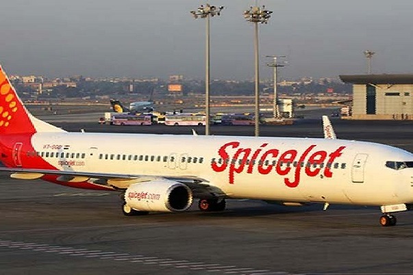 Passengers on SpiceJet horror flight recount narrow escape