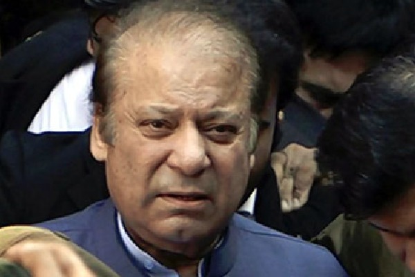 Pak govt may quash Nawaz Sharifs conviction in corruption cases