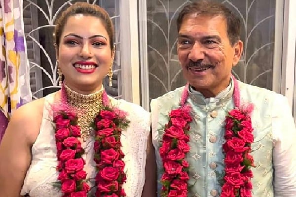 Arun Lal weds Bulbul Saha in Kolkata