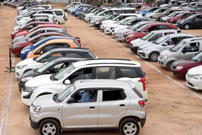 Auto industry not out of woods, RBI's move to make loans costlier: FADA