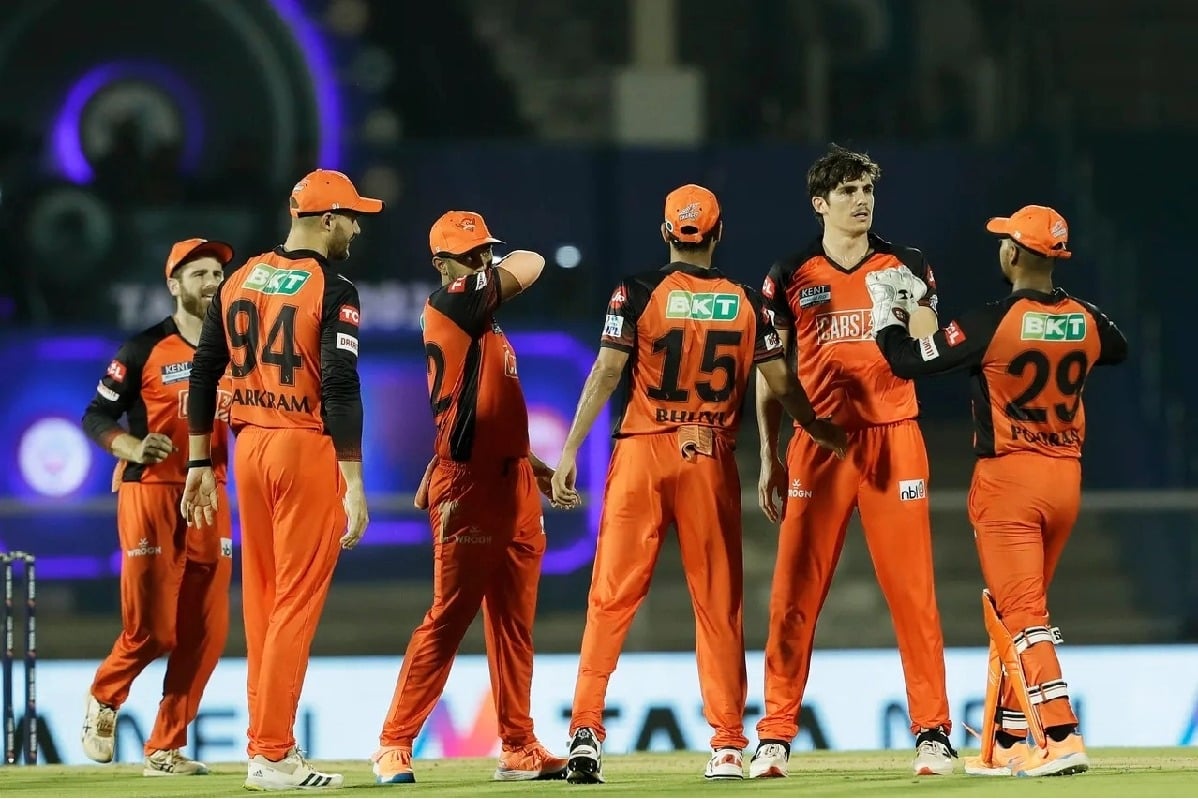 IPL Turning Point: Hyderabad's steep slide continues with Bangalore outclassing them