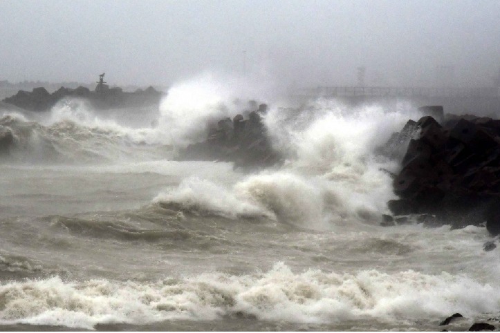 IMD red alert for Andhra coast in view of Severe Cyclonic Storm 'Asani'