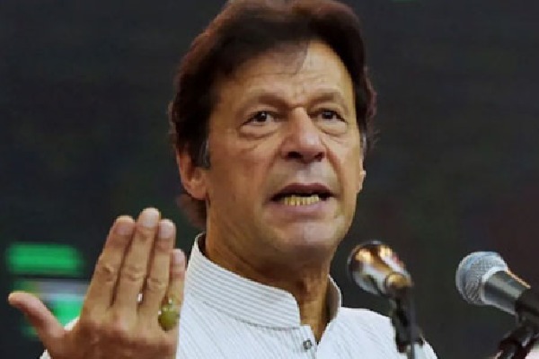Shehbaz Sharif threatens legal action against Imran Khan 