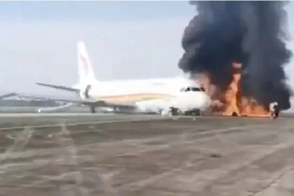 Airplane caught fire in China airport