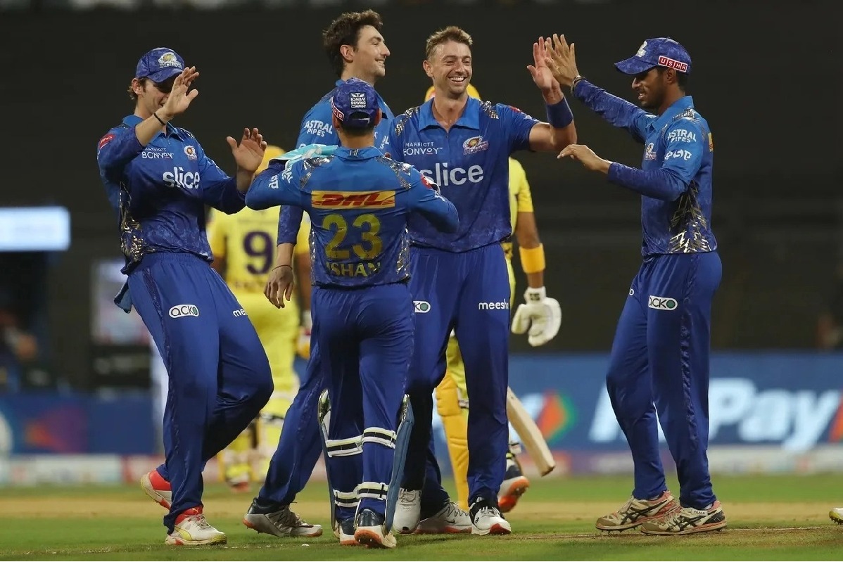 IPL 2022: Superb bowling helps Mumbai Indians bundle out CSK for 97, win by 5 wickets