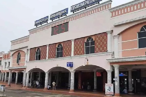  Vizag railway station gets Eat Right certificate