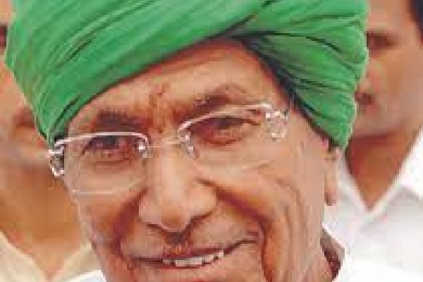 Delhi Court awards four year jail term to former Haryana CM Chautala in disproportionate assets case