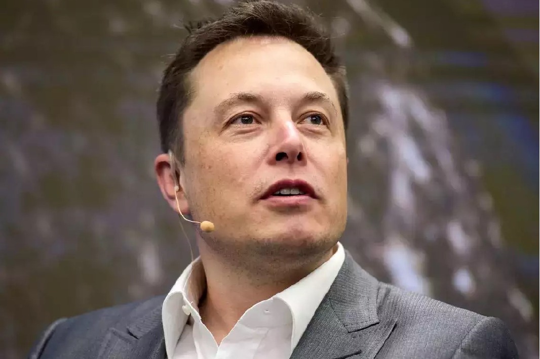 Elon Musk worlds richest man was 2021s highest paid CEO