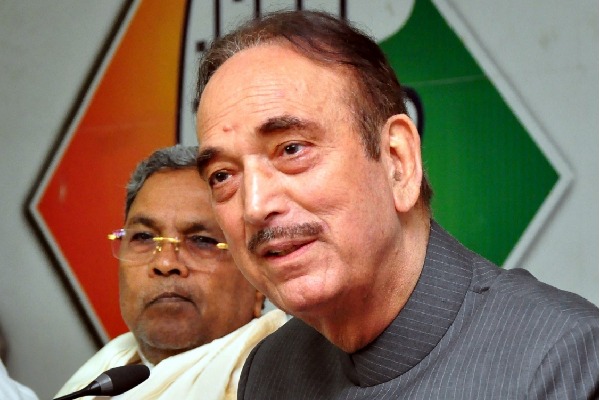 Cong reaches out to Azad, but tension simmering