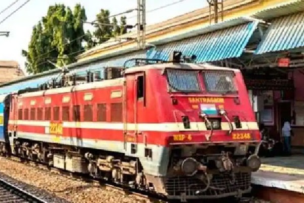 Railway Announce weekly special trains from Visakhapatnam to Secunderabad and Mahabubnagar