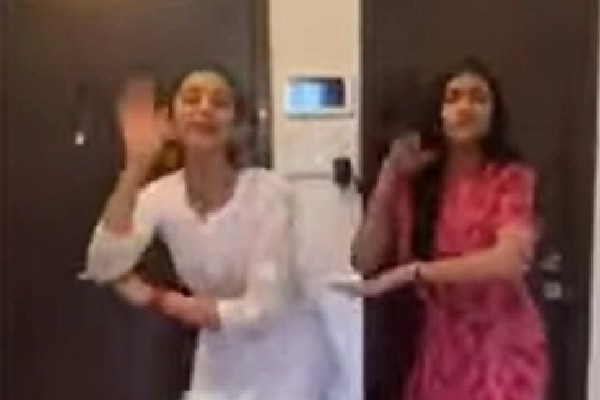 Rakul Preet Singh and Lakshmi Manchu trending with this dance video