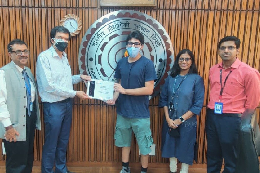 IIT Delhi student Kalash Gupta wins coding competition