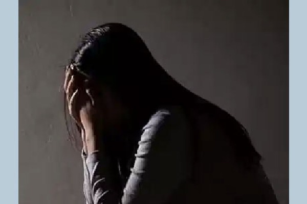 hostel correspondent raped girl in kakinada