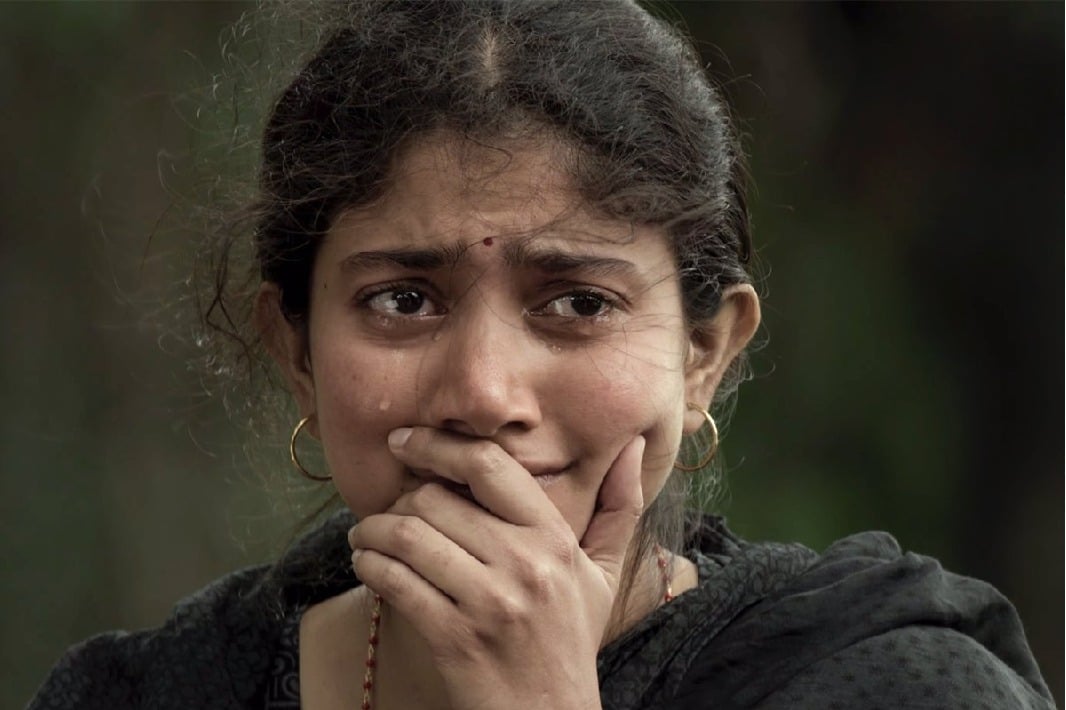 'Virata Parvam' trailer presents Sai Pallavi as Naxalite rebel's lover