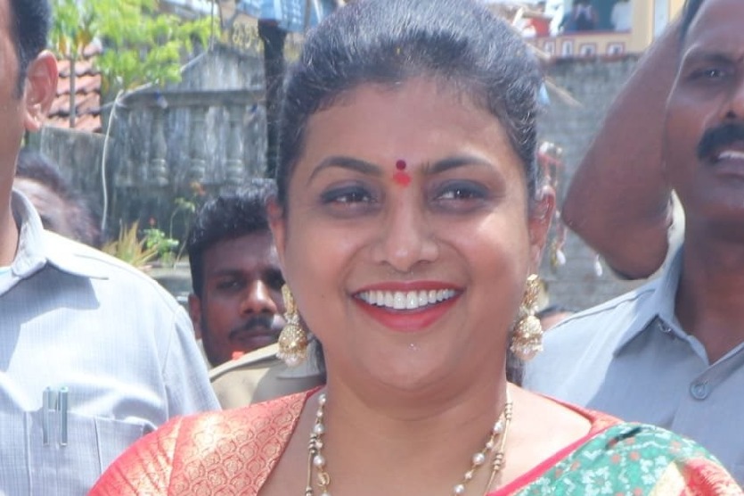 Atmakur: Only one option left for Pawan Kalyan, says Roja