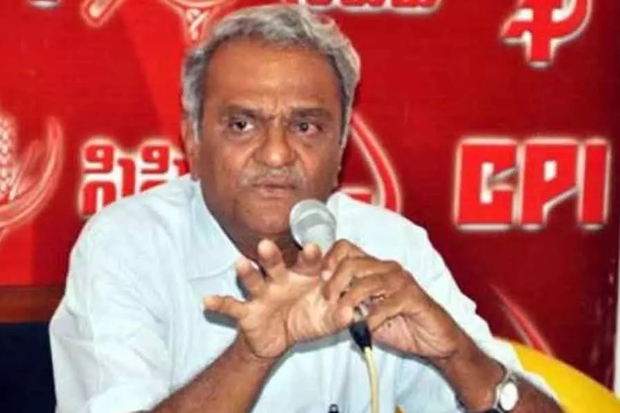 CPI Narayana Criticizes Governor On Mahila Darbar