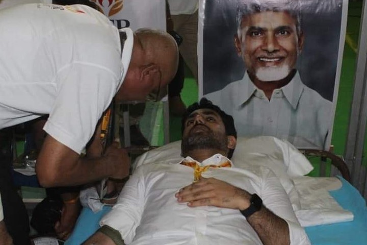 Nara Lokesh donates blood