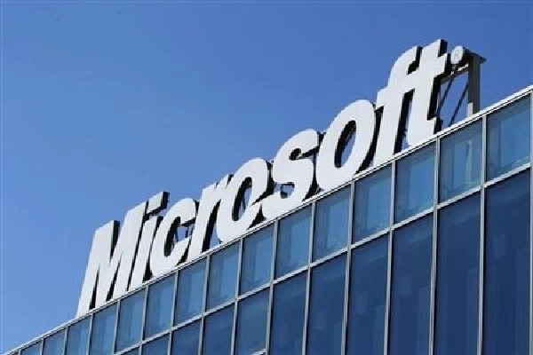 Microsoft may let you play games on Teams soon