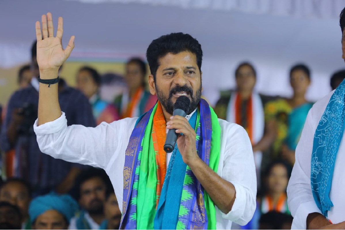 Revanth Reddy enters Basara IIIT by climbing the wall
